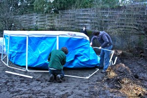 It looks sort of like a pool, but not quite.